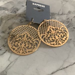 Express NWT gold earrings